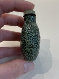 A collection of ten Chinese snuff bottles, 19/20th C.