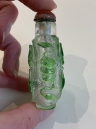 A collection of 14 Peking glass snuff bottles, 19/20th C.