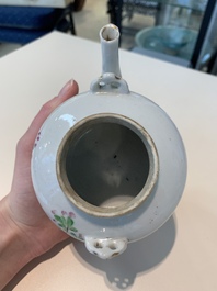 13 Chinese blue, white, famille rose, verte and qianjiang cai wares, 19/20th C.