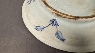A blue, white and turquoise Iznik pottery dish with floral design, Turkey, late 16th C.