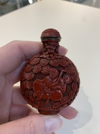 A collection of ten Chinese snuff bottles, 19/20th C.