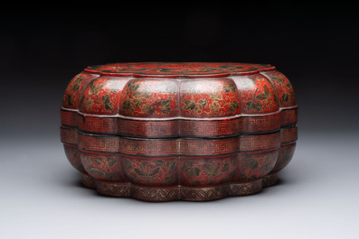 A Chinese gilt-lacquered &lsquo;dragon and phoenix&rsquo; box and cover, 20th C.