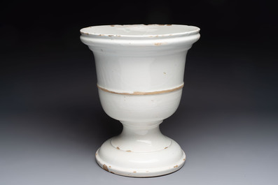 A large white Dutch Delft garden vase, late 17th/early 18th C.