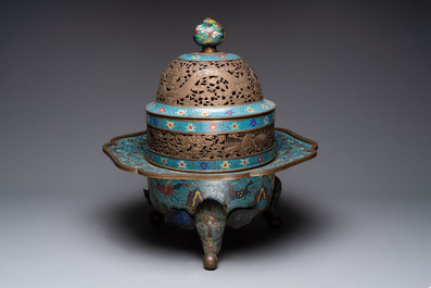 A large Chinese cloisonn&eacute; tripod censer and cover, 19th C.