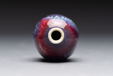 A Chinese flamb&eacute;-glazed snuff bottle, 18/19th C.