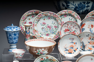 A collection of 37 Chinese blue, white, famille rose and verte wares, Kangxi/Qianlong