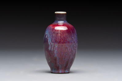 A Chinese flamb&eacute;-glazed snuff bottle, 18/19th C.
