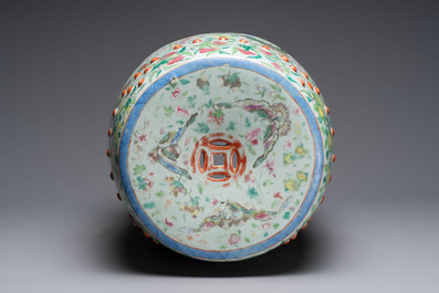 A Chinese famille rose celadon-ground garden seat, 19th C.