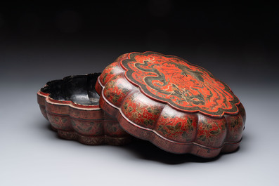 A Chinese gilt-lacquered &lsquo;dragon and phoenix&rsquo; box and cover, 20th C.