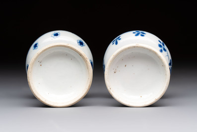 A pair of rare Chinese blue and white sanders with antiquities and floral design, Kangxi