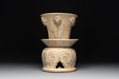 An Annamese or Vietnamese openworked blue and white 'lotus' vessel, 15/16th C.