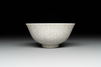 A varied collection of six Chinese Ge-type wares, 19/20th C.