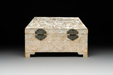 An Indo-Portuguese mother-of-pearl casket, Gujarat, 18th C.