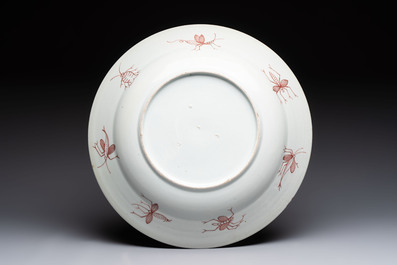 A large Japanese Imari 'Parasol Ladies' dish after Cornelis Pronk, Edo, 18th C.
