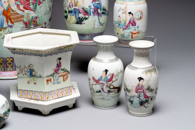 A collection of 13 Chinese famille rose vases and a jardini&egrave;re, Qianlong mark, 20th C.