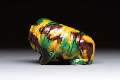 A Chinese sancai-glazed model of a dog, 19th C.