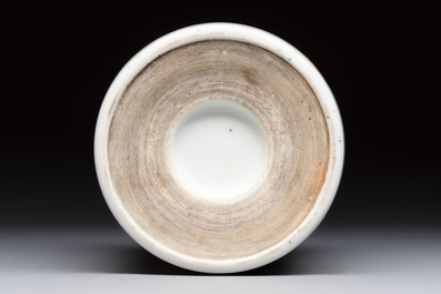 A Chinese famille verte 'Xi Xiang Ji' brush pot, Xue Gu Zhai 學古齋 mark, 19th C.