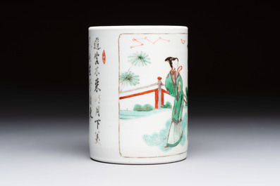 A Chinese famille verte 'Xi Xiang Ji' brush pot, Xue Gu Zhai 學古齋 mark, 19th C.