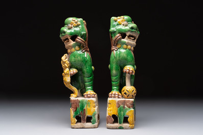 A pair of Chinese sancai-glazed Buddhist lions, 19th C.