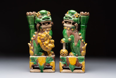 A pair of Chinese sancai-glazed Buddhist lions, 19th C.
