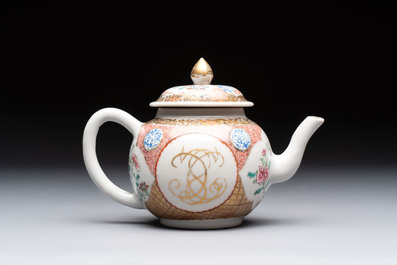 A Chinese famille rose monogrammed teapot with floral design, Yongzheng/Qianlong