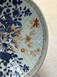 Three Chinese famille verte and Imari-style shell-form dishes, Kangxi