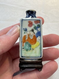 Four Chinese famille rose and verte snuff bottles, dragon and Qianlong marks, 19th C.