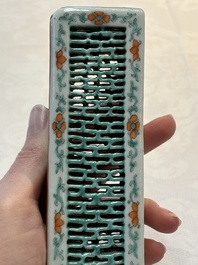 A Chinese iron-red and green-enamelled reticulated incense stick holder, 19th C.