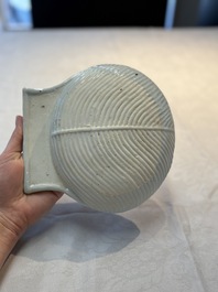 Three Chinese famille verte and Imari-style shell-form dishes, Kangxi