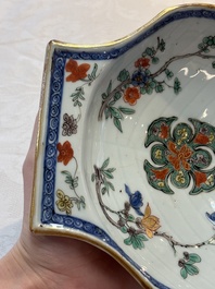 Three Chinese famille verte and Imari-style shell-form dishes, Kangxi