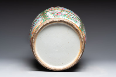 A Chinese famille rose vase and two Canton famille rose vases, 19/20th C.
