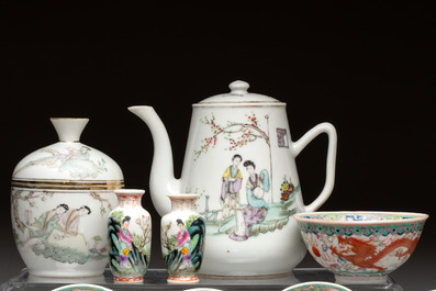 A group of 17 Chinese famille rose wares, Guangxu, Jiangxi Chupin 江西出品, Xu Fumao 徐福茂 marks, 19/20th C.
