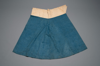 A Chinese mandarin official's court hat, an embroidered silk 'phoenix' panel and a skirt, 19th C.