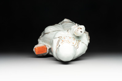 A Chinese gilt- and iron-red-decorated white-glazed figure of Guanyin, Cai Yongxin 蔡永新造 mark, 20th C.