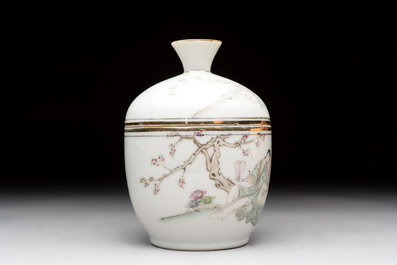 A group of 17 Chinese famille rose wares, Guangxu, Jiangxi Chupin 江西出品, Xu Fumao 徐福茂 marks, 19/20th C.