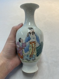 Five Chinese famille rose vases, Kangxi, Qianlong and Ju Ren Tang 居仁堂 mark, 19/20th C.