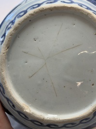 A fine Chinese blue and white jar with two cranes in a garden, Wanli