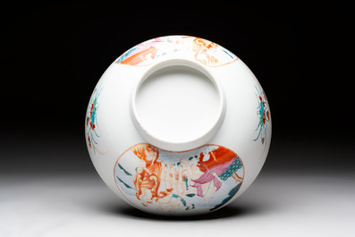 A Chinese famille rose 'The judgement of Paris' punch bowl, Qianlong