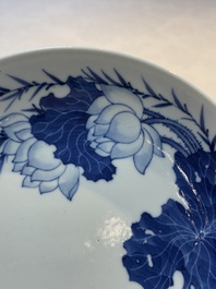 A Chinese blue and white 'Bleu de Hue' plate for the Vietnamese market, nội phủ thị nam 內府侍南 mark, 19th C.