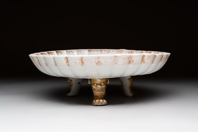 A Chinese famille rose pseudo-armorial tripod dish with the arms of Boschat for the French Market, Qianlong