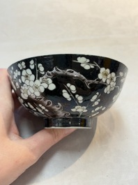 A Chinese famille noire 'plum blossoms' bowl, Jiangxi Ciye Gongsi 江西瓷業公司 mark, 20th C.