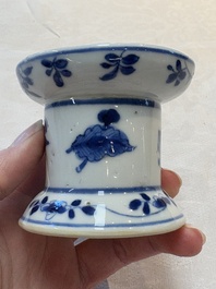 A pair of rare Chinese blue and white sanders with antiquities and floral design, Kangxi