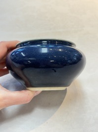 A Chinese sacrificial blue-glazed bowl, 17/18th C.