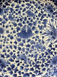 A Chinese blue and white 'floral' dish and a wucai 'floral' dish, Shunzhi/ Kangxi