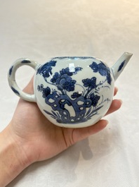A Chinese blue and white teapot and cover with floral design, Kangxi