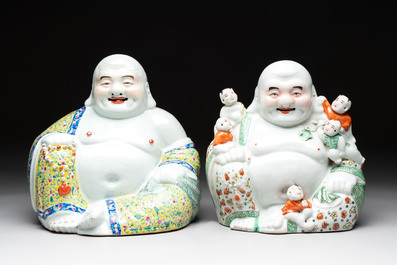 Two Chinese famille rose Milefo Buddhas, Zhu Mao Ji 朱茂記造 mark, 20th C.