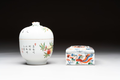 A Chinese wucai covered box, a blue and white ewer, a famille rose covered box and a plate, Wanli, Kangxi and Guangxu mark, 19/20th C.