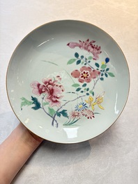 Two Chinese famille rose plates with floral design, Yongzheng/Qianlong