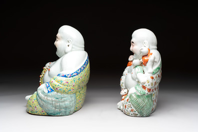 Two Chinese famille rose Milefo Buddhas, Zhu Mao Ji 朱茂記造 mark, 20th C.