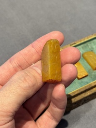 Five small Chinese tianhuang seals with a box, Eryue Xuan 二樂軒, Xinyu 心畬, Fu Ru 溥儒, Jiu Wangsun 舊王孫 and Luoshi Huiguan 羅室會館 mark, 19/20th C.